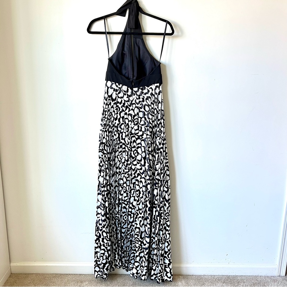 BETSEY & ADAM V-Neck Floral Pleated Halter Prom Gown—SZ. 6 - Picture 13 of 13